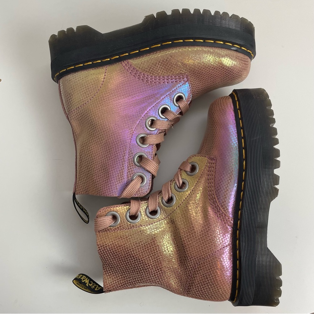 Dr Martens Molly Pink Iridescent Leather Platform Boots Women’s US 7 / EU 38 - Picture 9 of 16